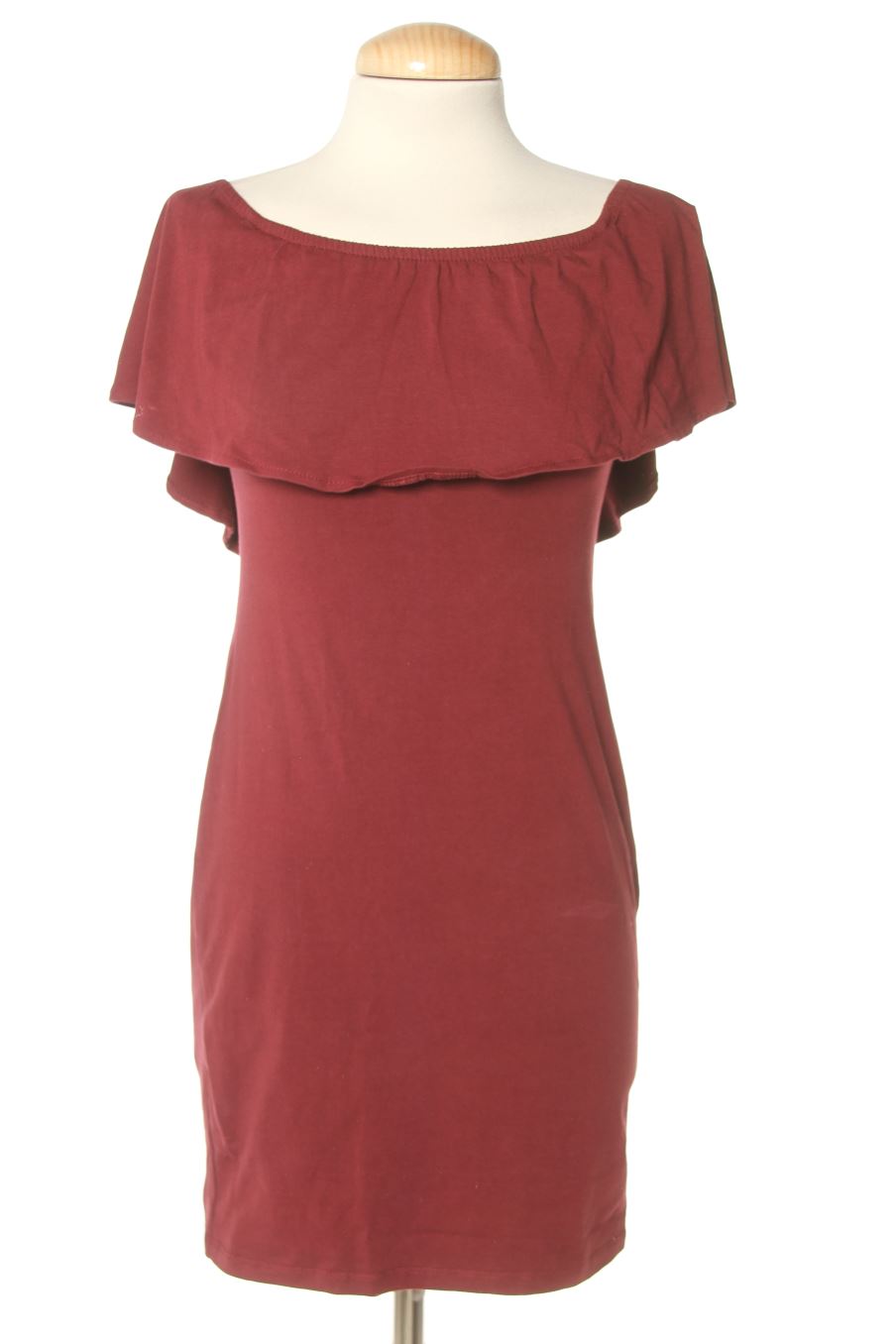 Robe casual Bershka de la taille M, de couleur bordeaux