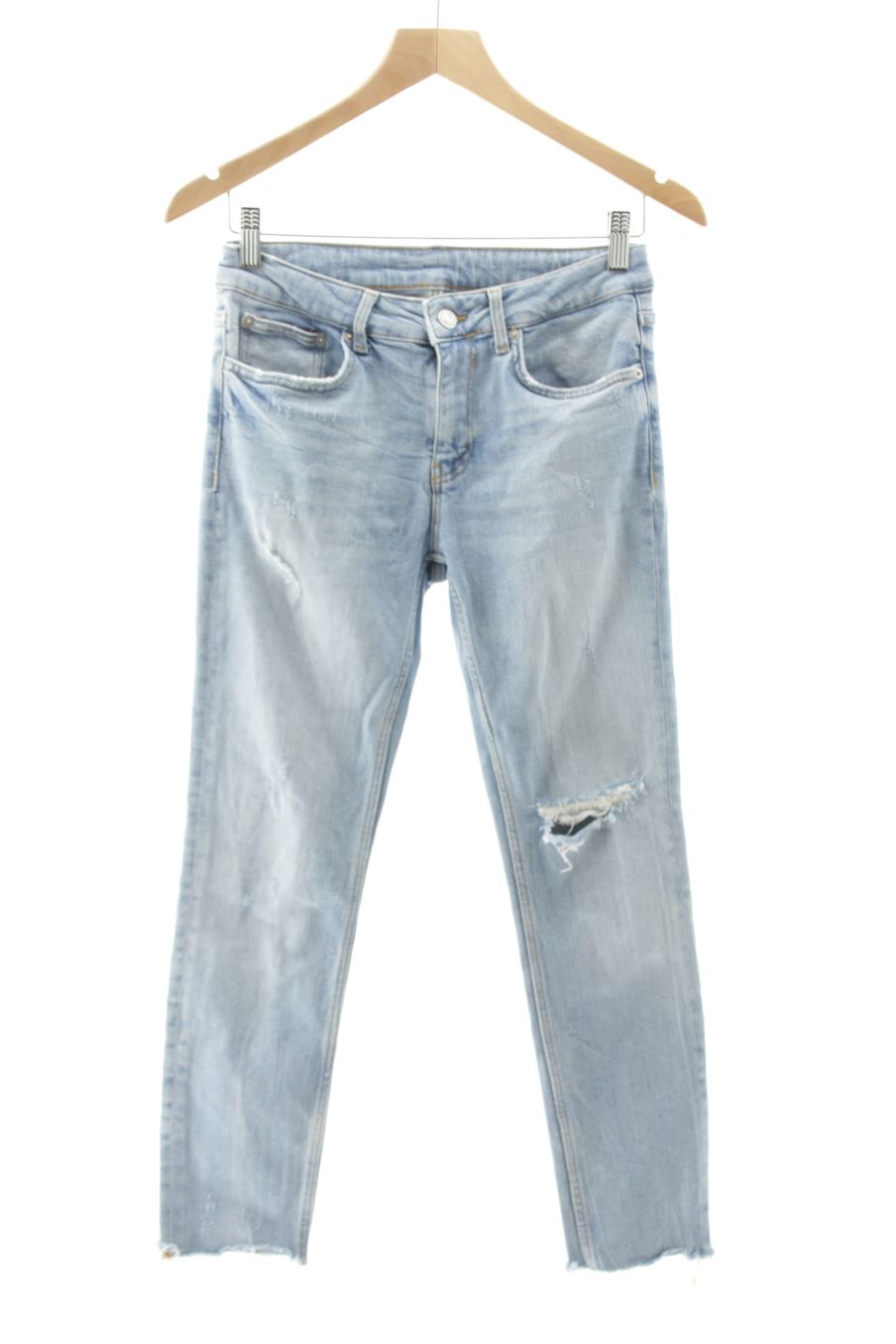 Jeans Zara de la taille 36, de couleur bleu de denim