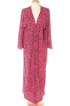 LE CLOTHING