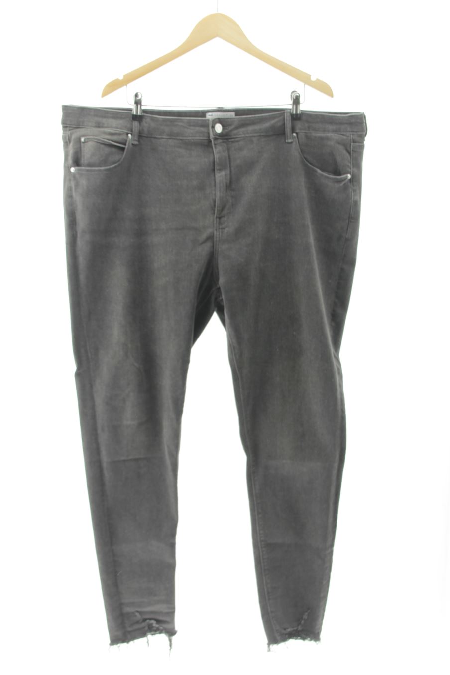 Jeans Stradivarius de la taille 58, de couleur gris de denim