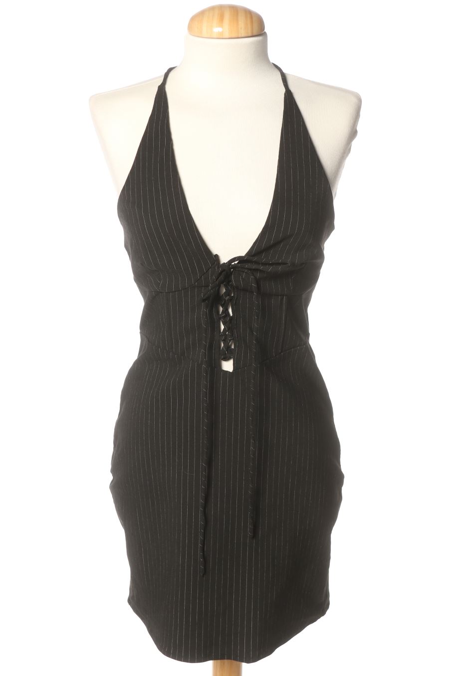 Robe casual NA-KD de la taille 36, de couleur noir