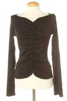 Pull S Valentina Graú