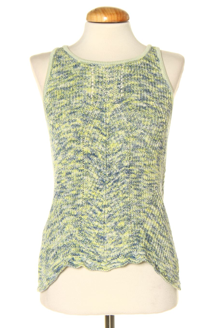 Pull Mango de la taille M, de couleur imprimés