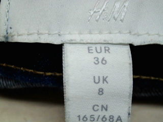 Jeans H&M de la taille 36, de couleur bleu de denim