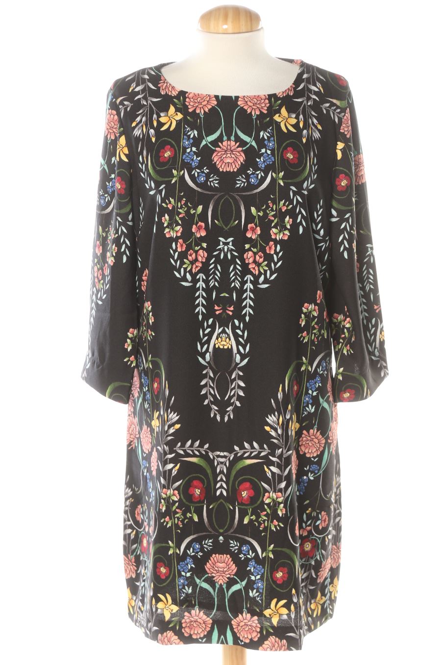 Robe casual Desigual de la taille 40, de couleur fleurs