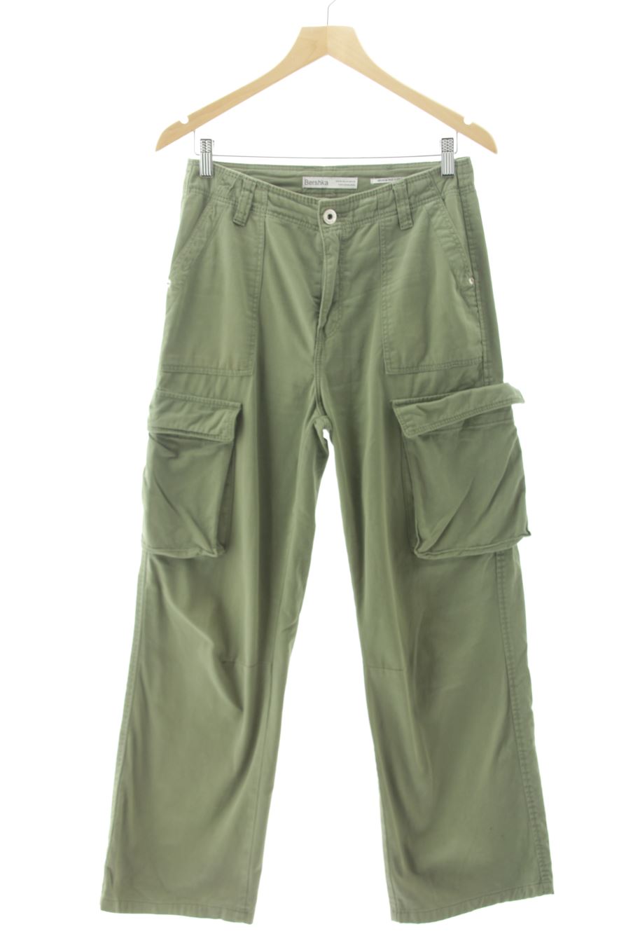 Pantalón de Bershka de la talla 36, de color verde