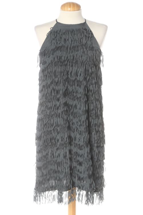 Aufwändiges Kleid