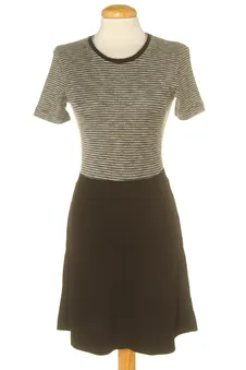 Vestido casual S Stradivarius, foto 1 de 2