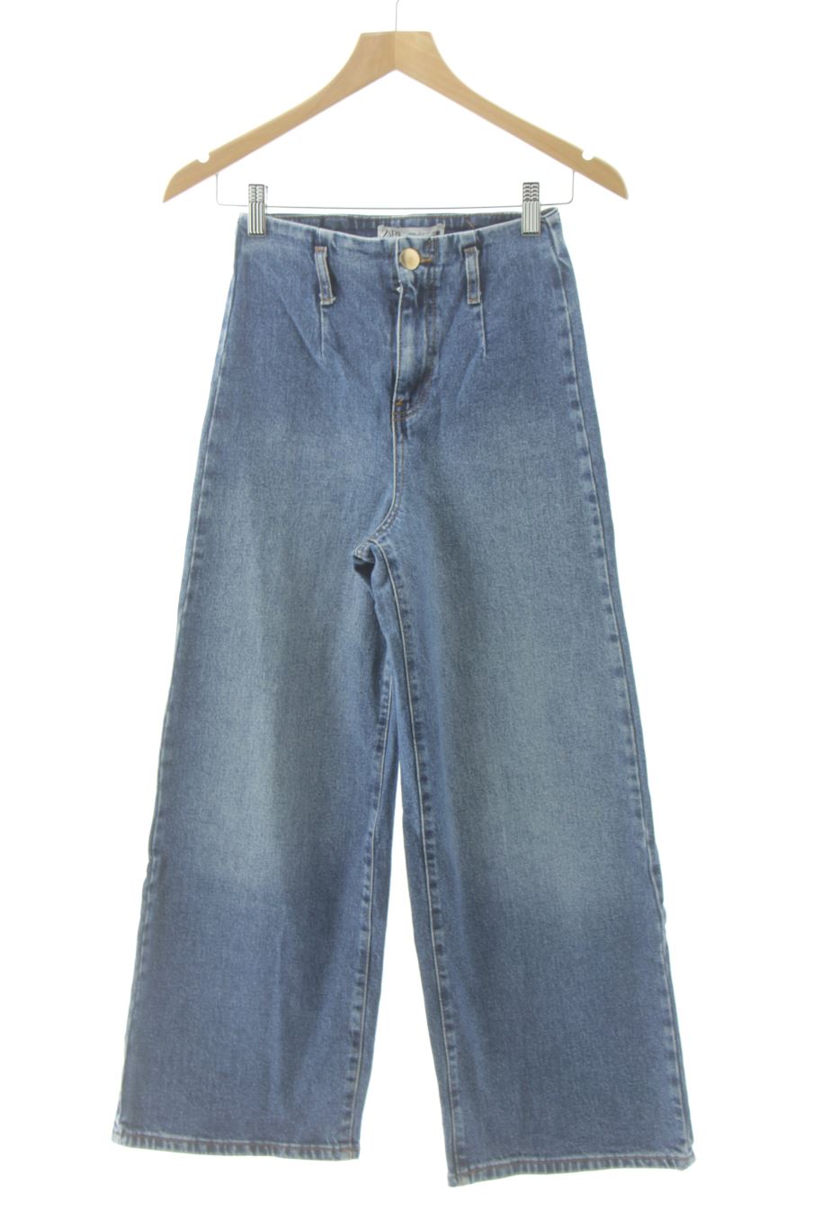 Jeans Zara de la taille 32, de couleur bleu de denim