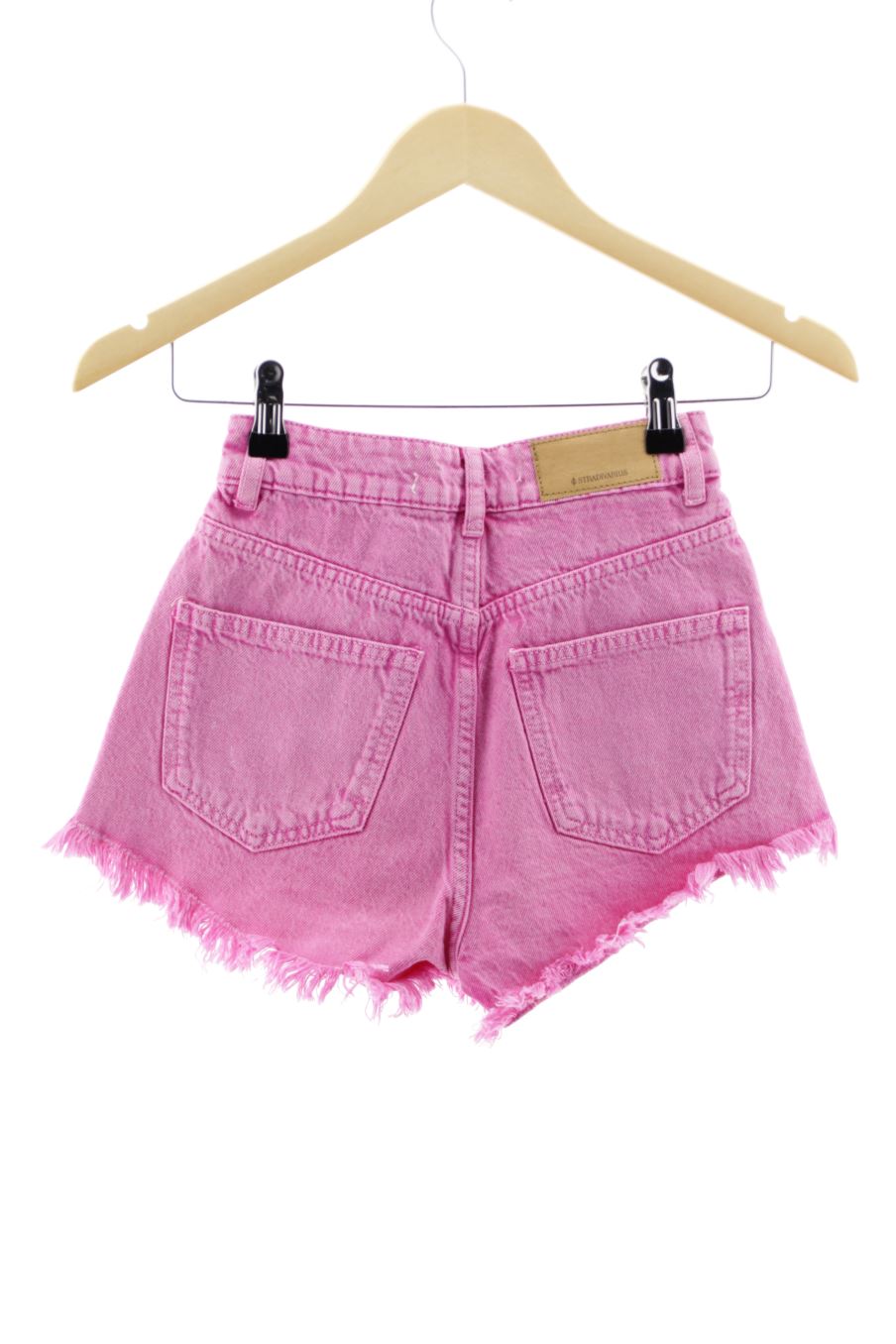 Shorts Stradivarius de la taille 32, de couleur rose de denim