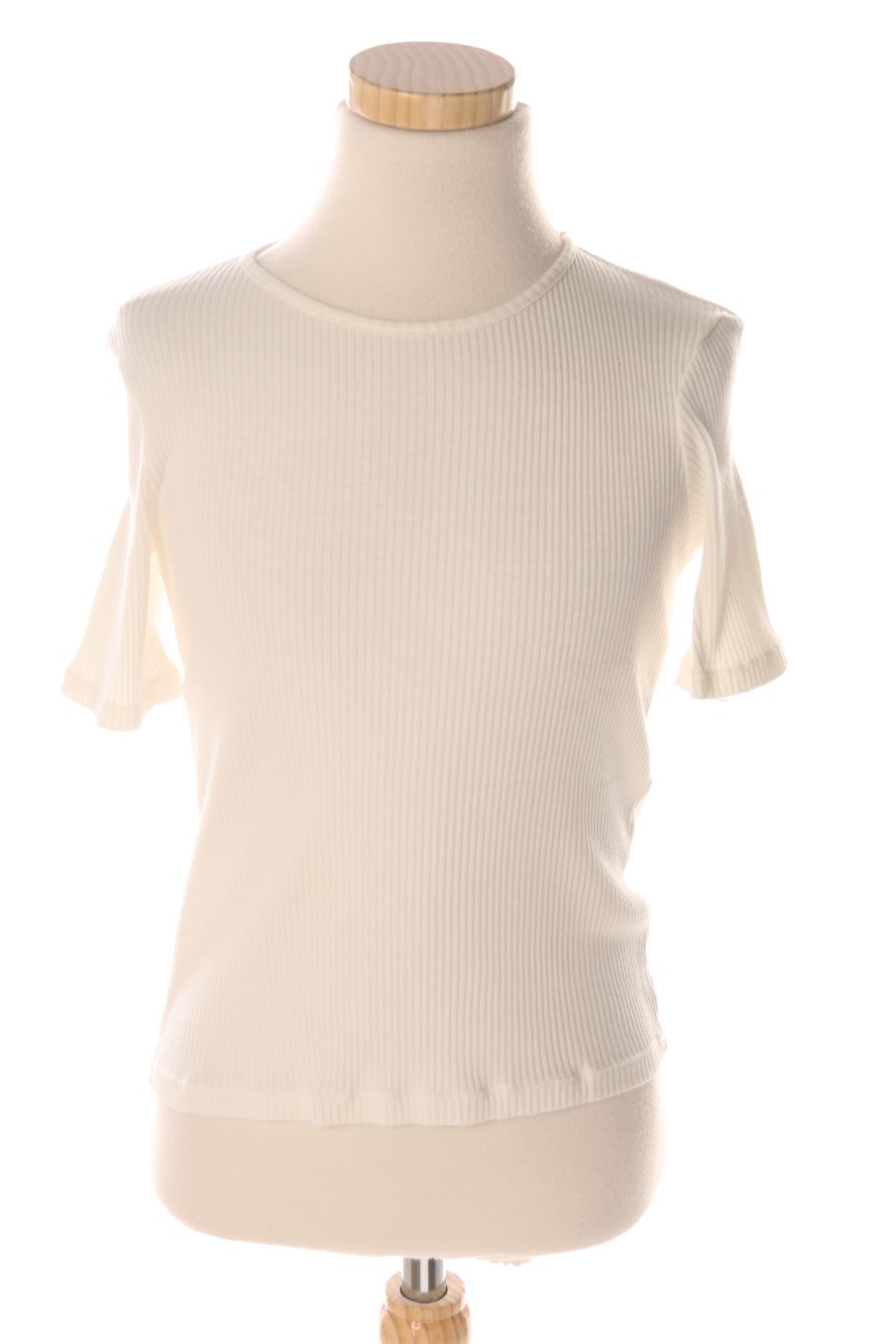 T-shirt Zara de la taille 11 ans de seconde main