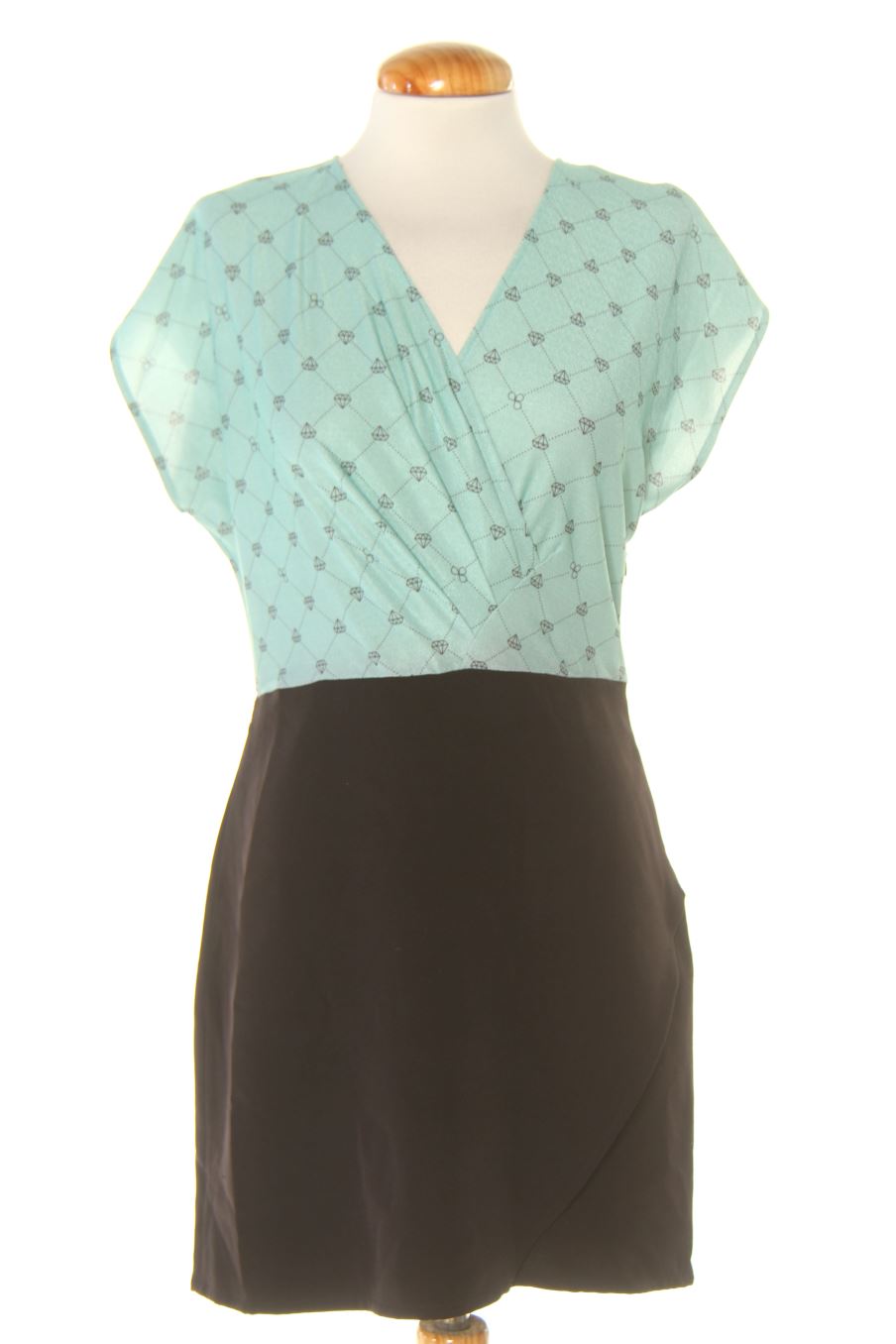 Vestito casual de Stradivarius de la talla 38, de color nero