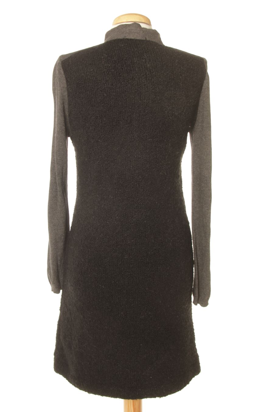 Abrigo de Adolfo Dominguez de la talla XS, de color gris