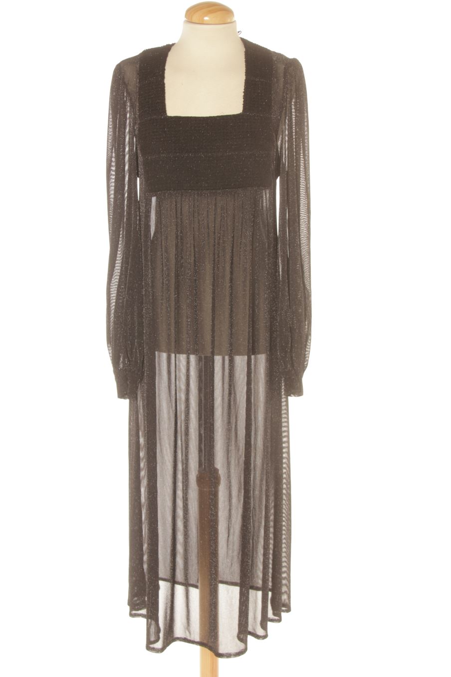 Robe Zara de la taille M, de couleur noir
