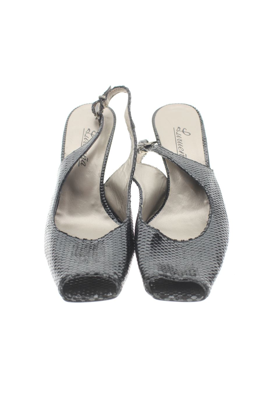 Sandalias tacon de Lurueña de la talla 36, de color negro de