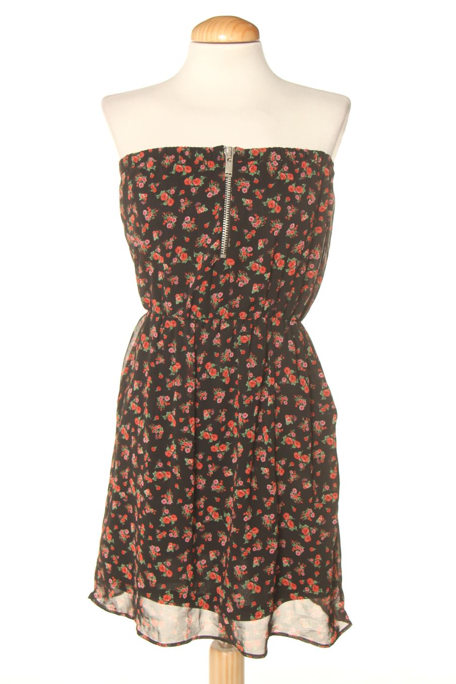 Robe casual Stradivarius de la taille S, de couleur fleurs