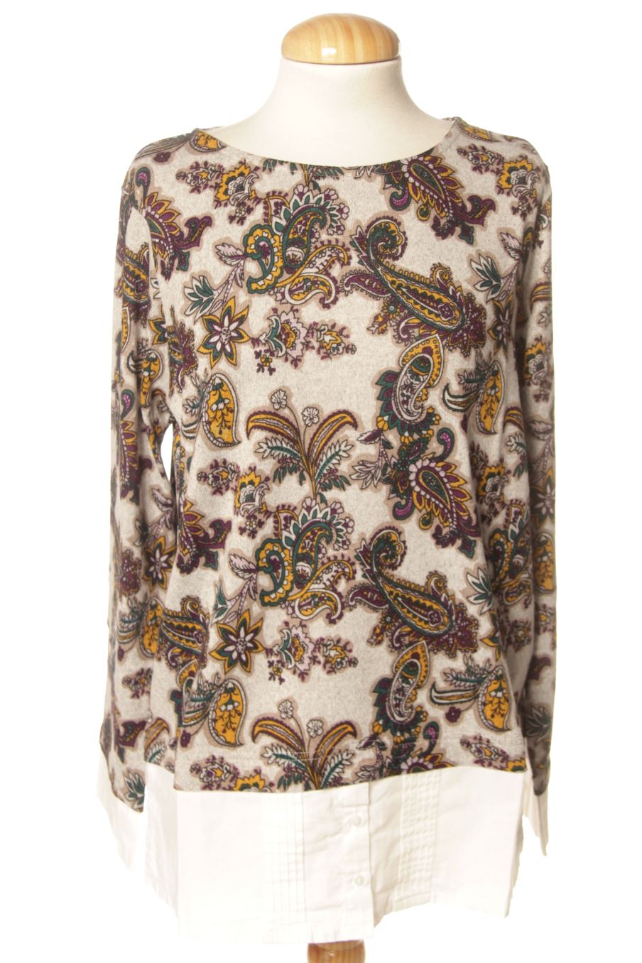 Pull Sfera de la taille M, de couleur imprimés