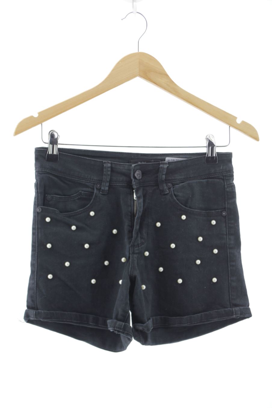 Pantalón corto de zuiki de la talla 42, de color negro de ropa vaquera