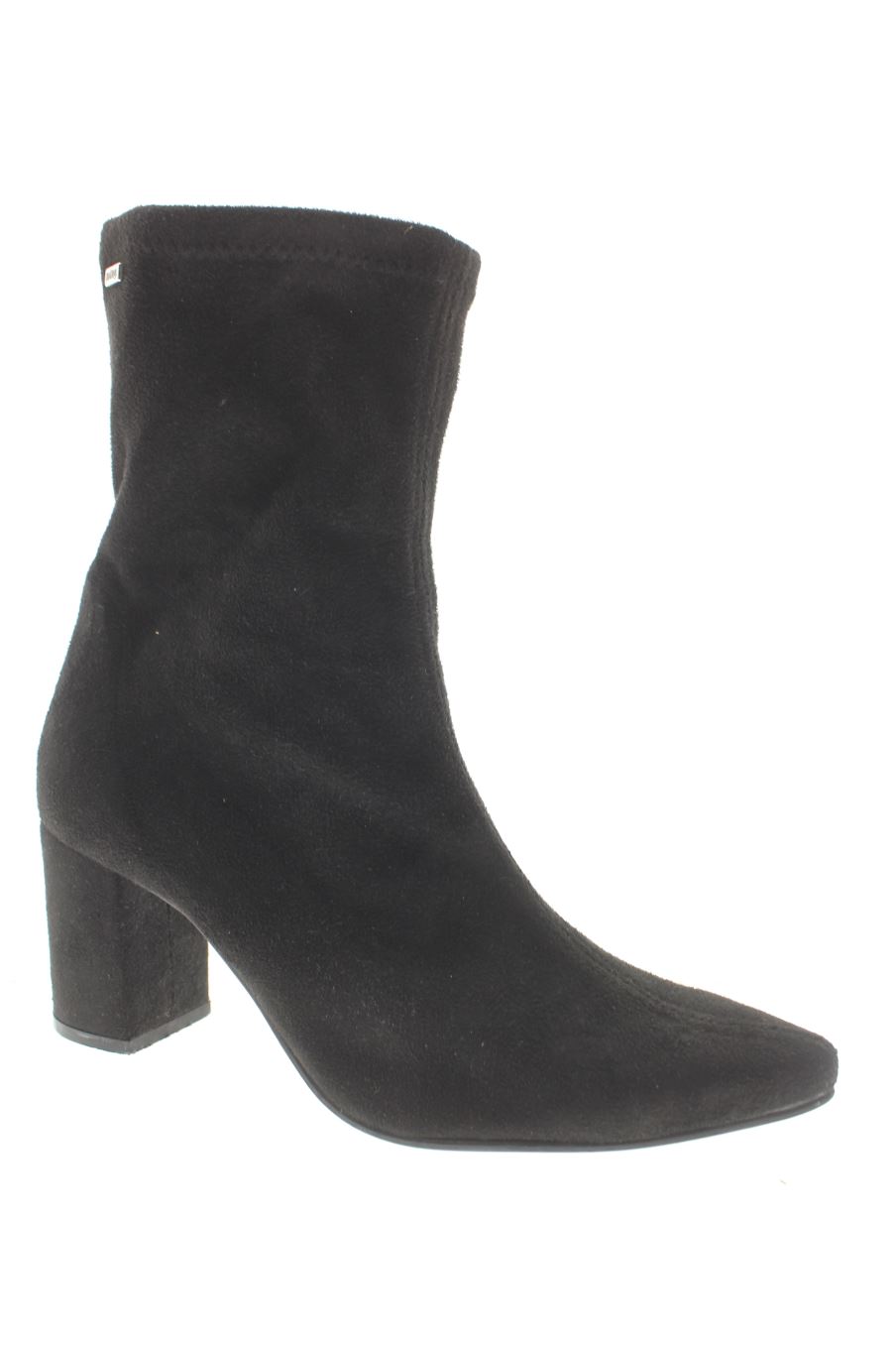 Botines de Mustang de la talla 39, de color negro de