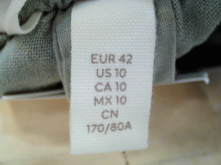 Pantalón de H&M de la talla 42, de color verde