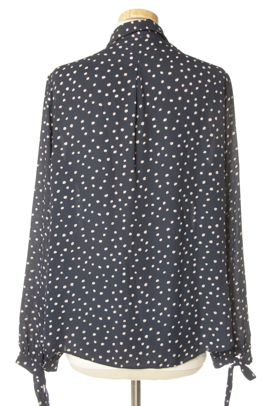 Blusa de manga larga de Dandara de la talla M, de color azul marino