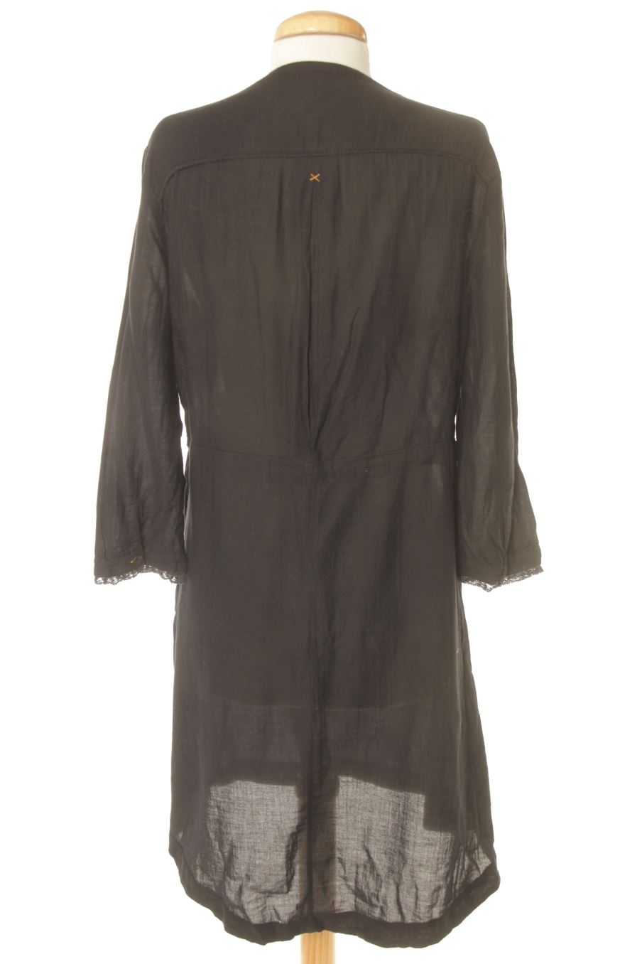 Robe casual EseOese de la taille M, de couleur noir