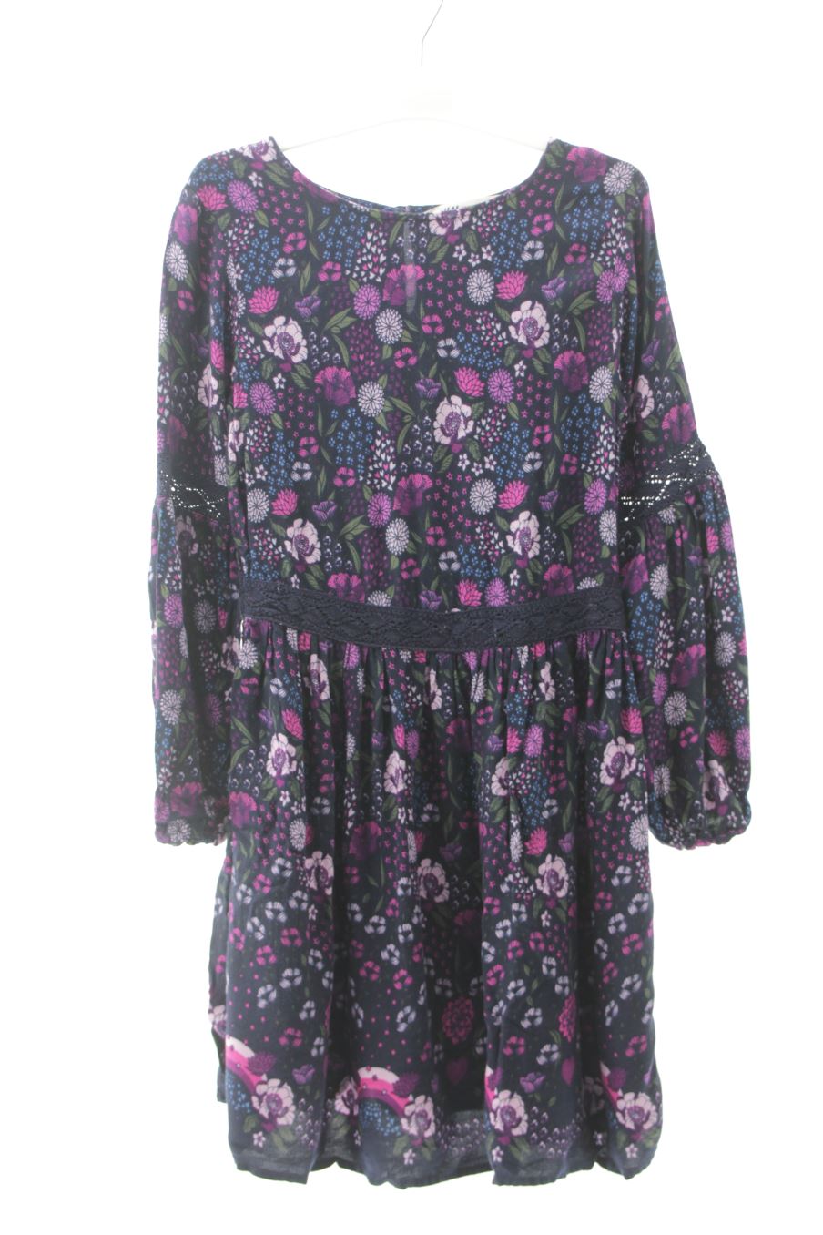 gebraucht H&M Aufwändiges Kleid Größe 146