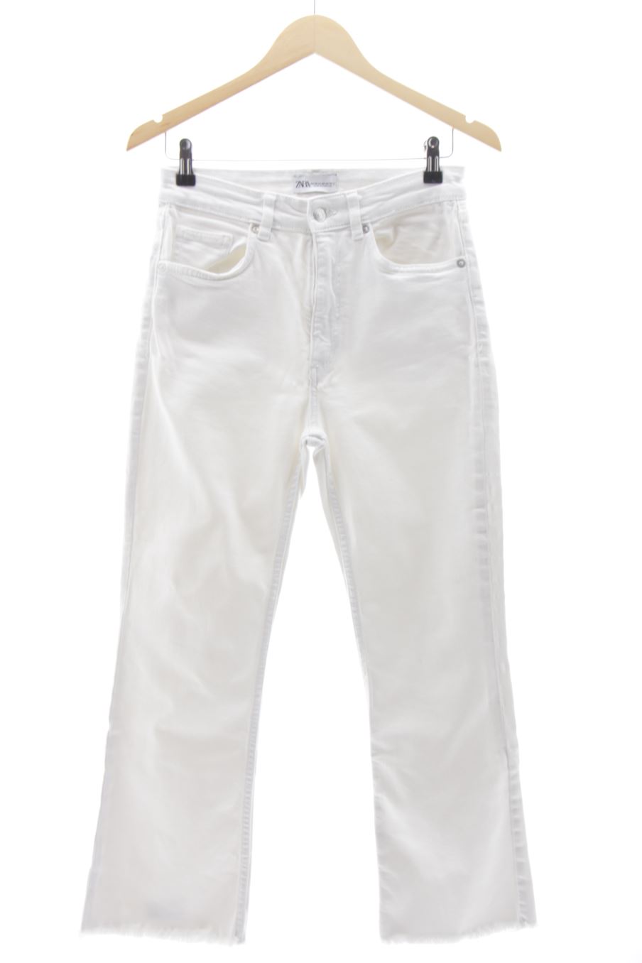 Jeans Zara de la taille 40, de couleur blanc de denim