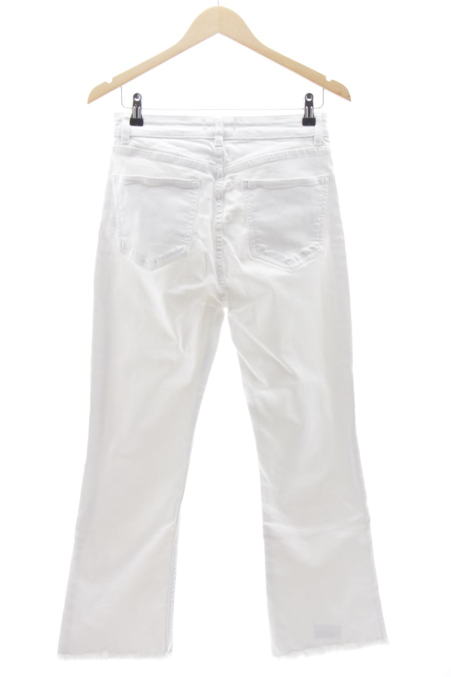 Jeans Zara de la taille 40, de couleur blanc de denim
