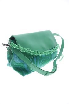 Bolso de Hombro Mediano Desigual