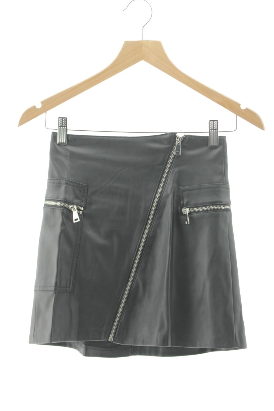 Jupe Bershka de la taille XS, de couleur noir de synthétique