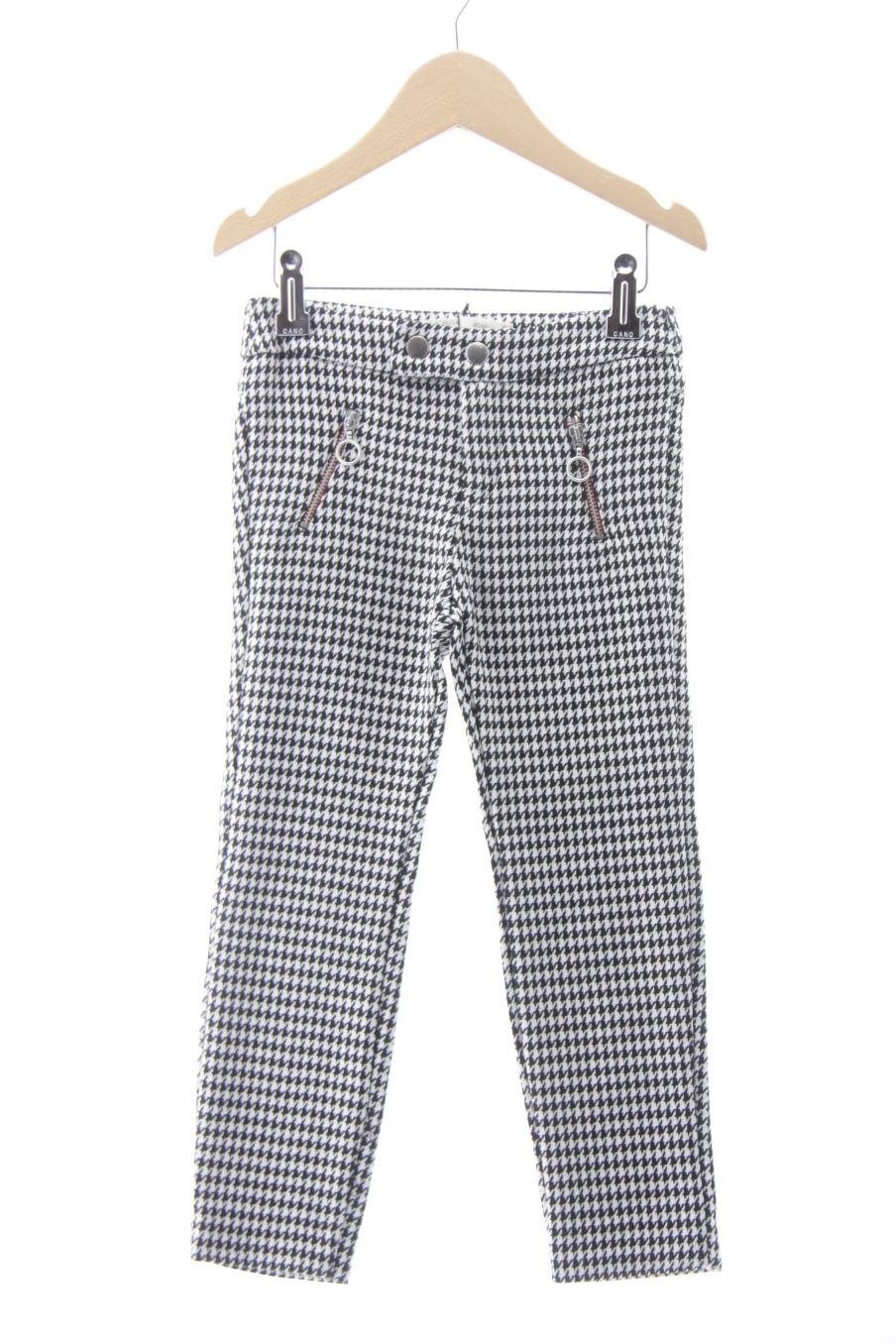 Pantalon Zara de la taille 5 ans avec une étiquette