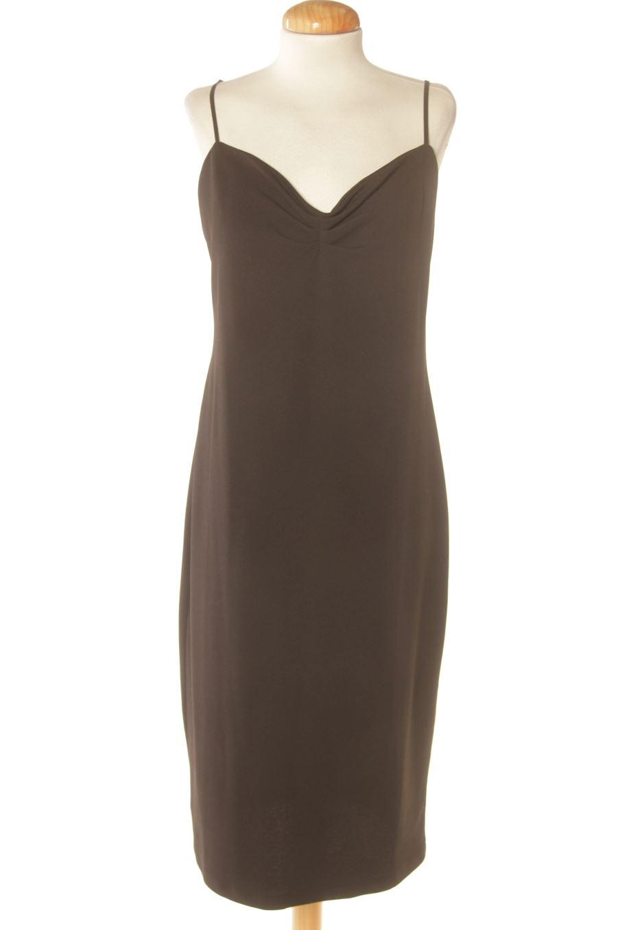 Robe casual Zara de la taille M, de couleur noir