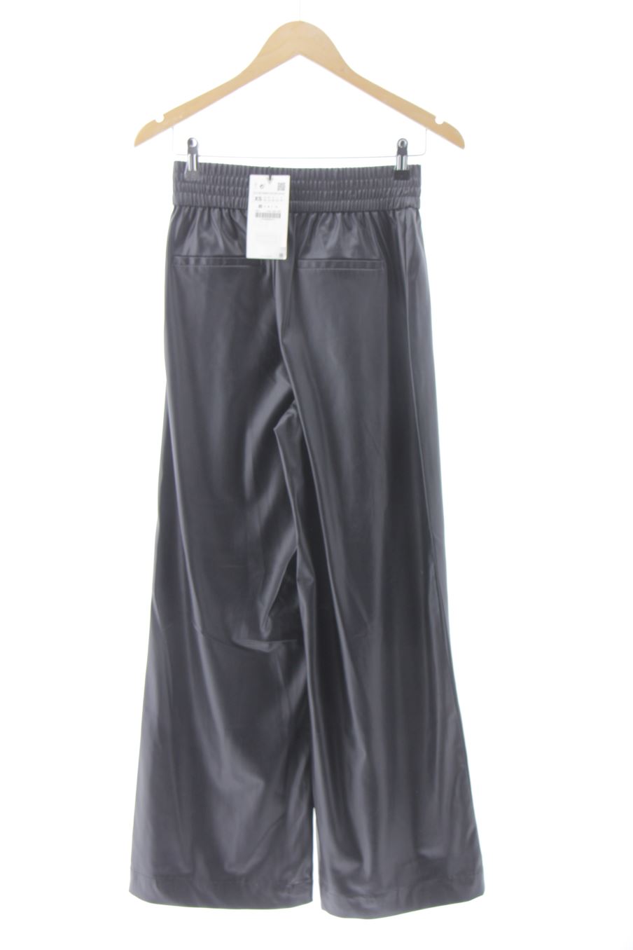 Pantalón de Zara de la talla XS, de color negro de sintético
