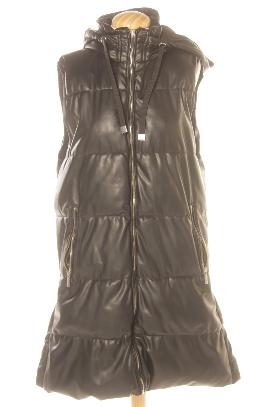 Veste sans manches Zara de la taille L, de couleur noir de synthétique
