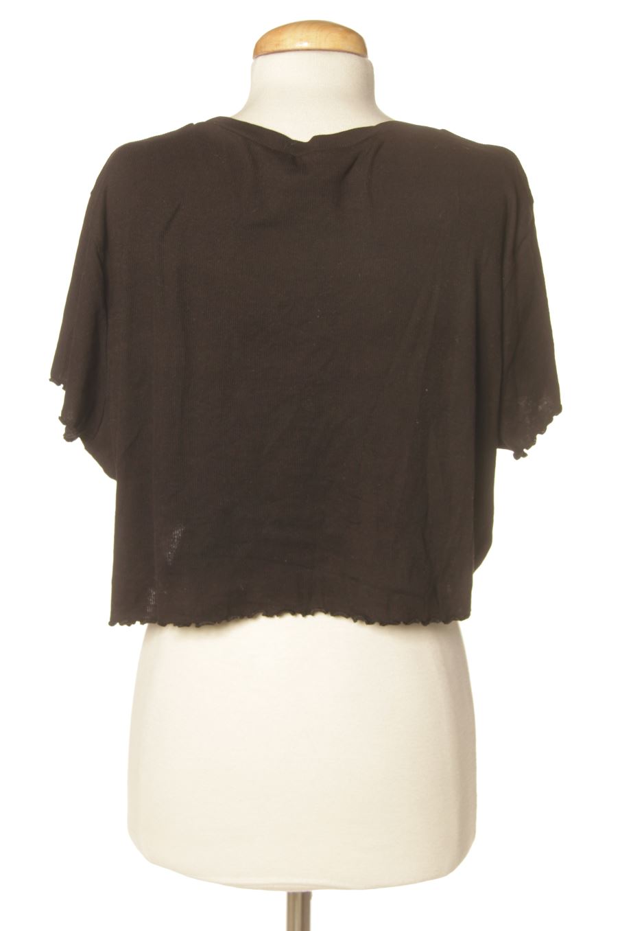 Camiseta de H&M de la talla XXL, de color negro
