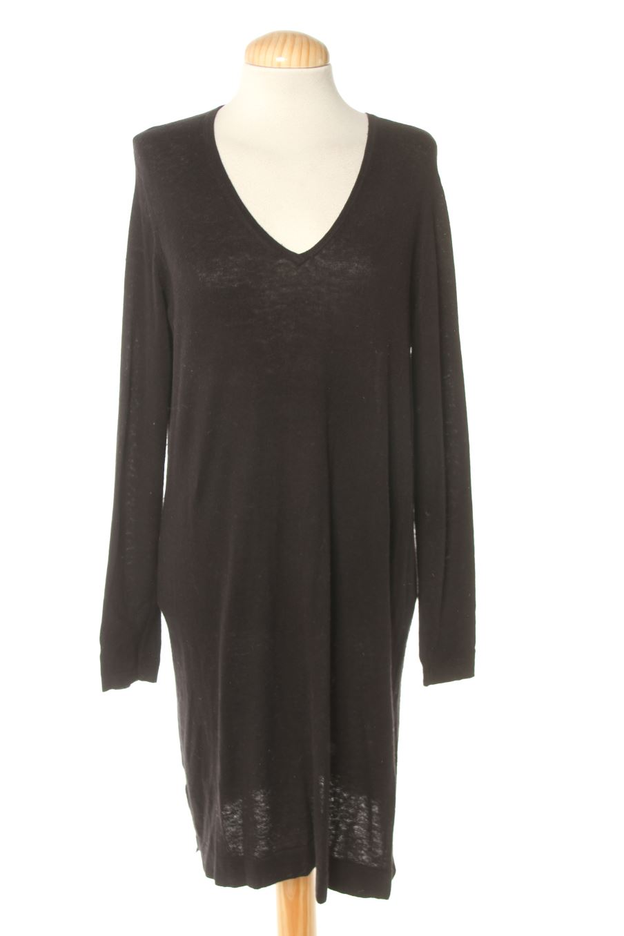 Robe casual Mango de la taille M, de couleur noir