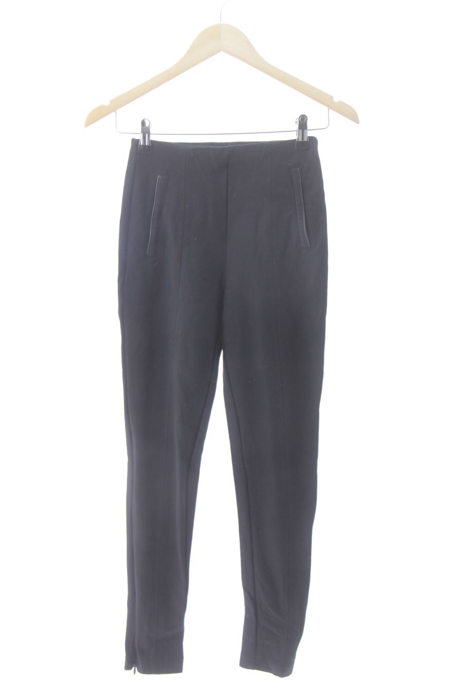 Leggings de Stradivarius de la talla S, de color nero