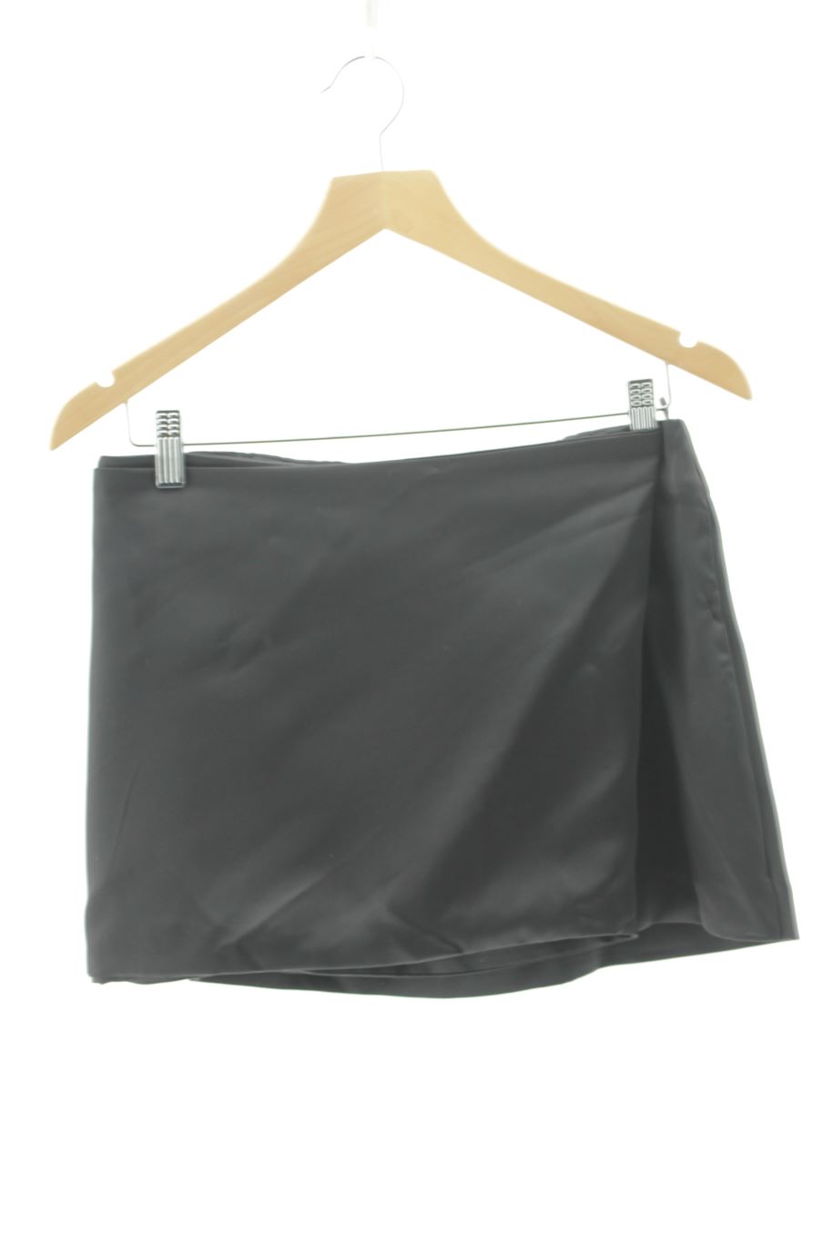 Jupe Zara de la taille M, de couleur noir