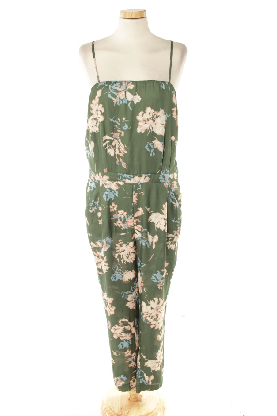 Mono de Zara de la talla M, de color verde