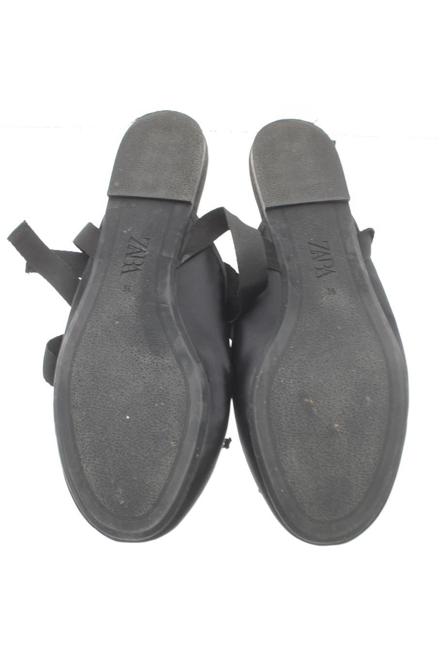 Chaussures plates de Zara de la taille 36, de couleur noir de