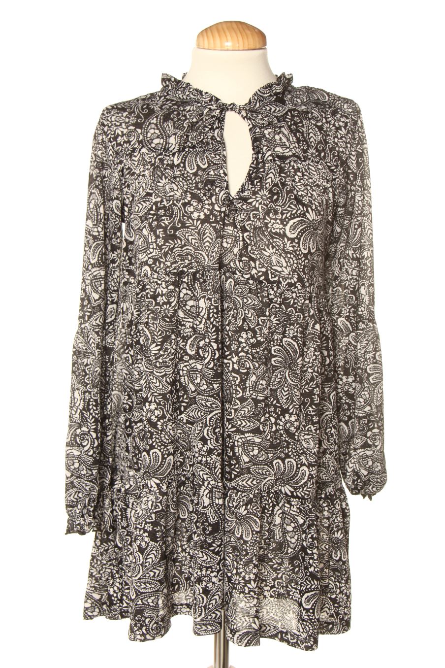 Vestito casual de Stradivarius de la talla M, de color fiori