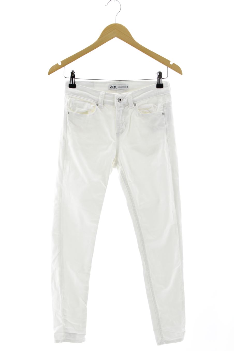 Jeans Zara de la taille 36, de couleur blanc de denim