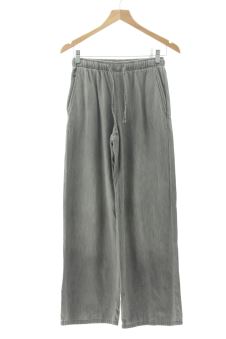 Pantalón XS Stradivarius