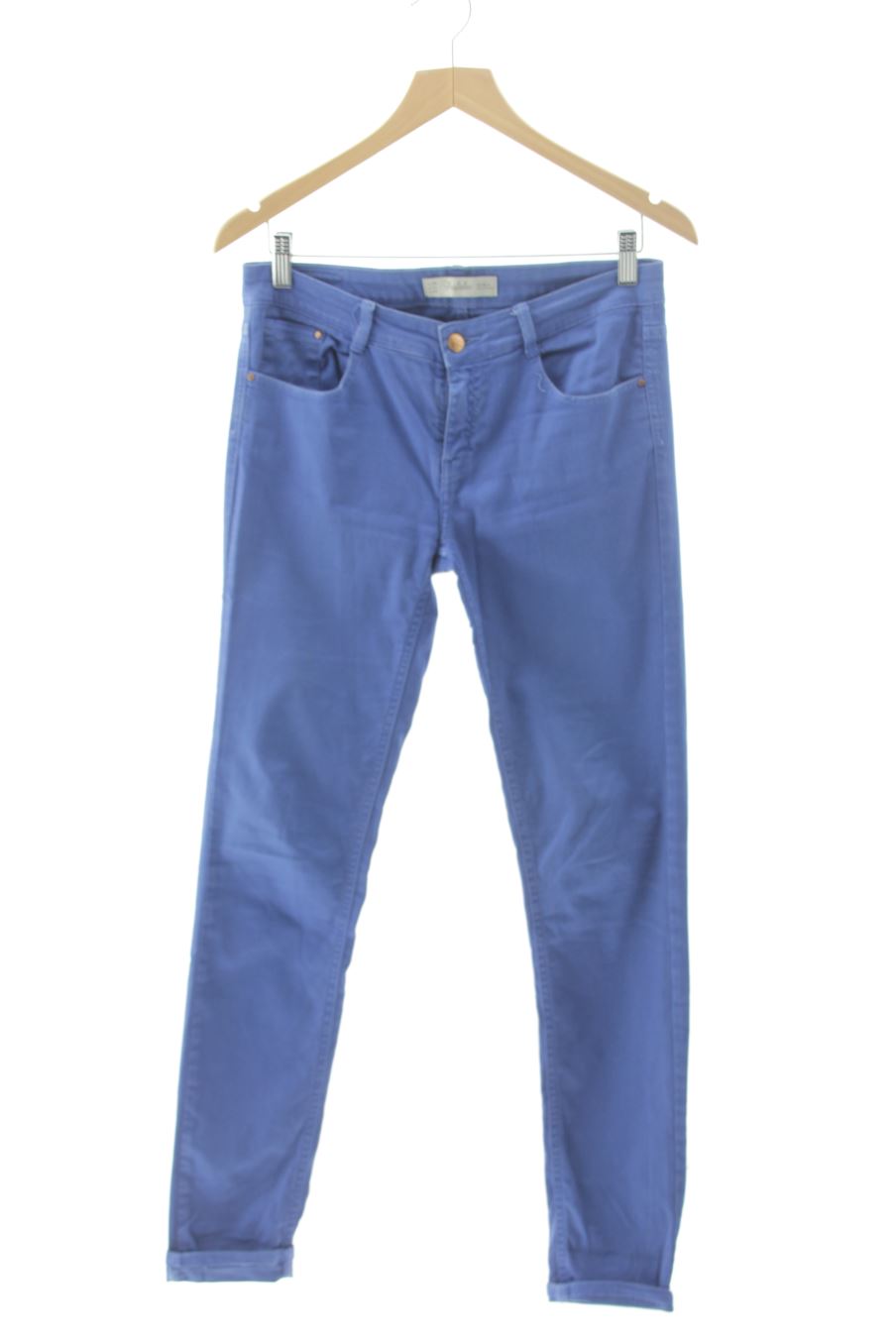 Jeans Zara de la taille 38, de couleur bleu de denim