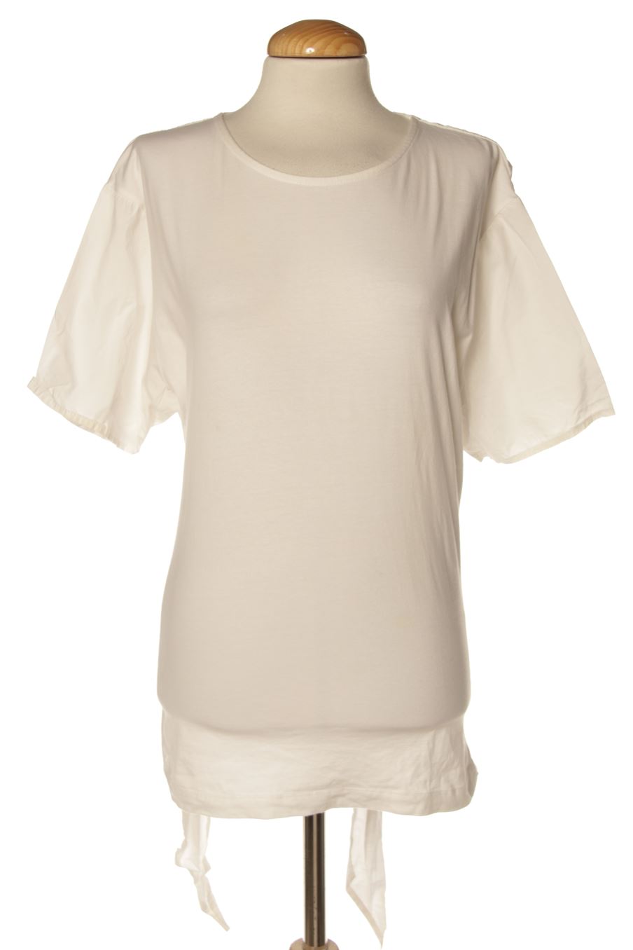 T-shirt Pull & Bear de la taille L, de couleur blanc