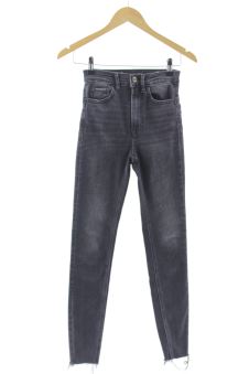 Jeans 32 Stradivarius, foto 1 di 2