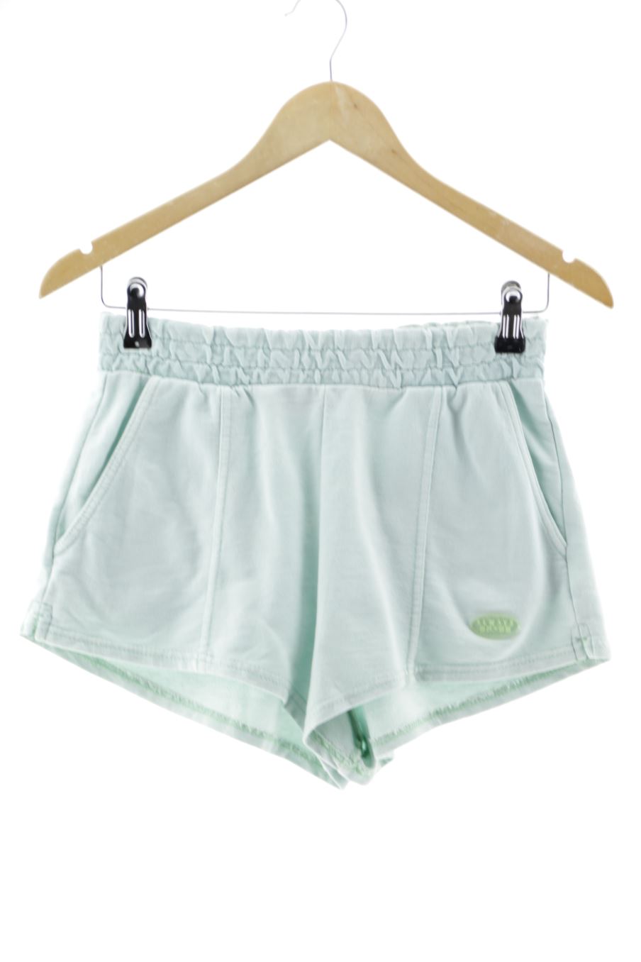 Pantalones cortos de deporte de Bershka de la talla S, de color verde