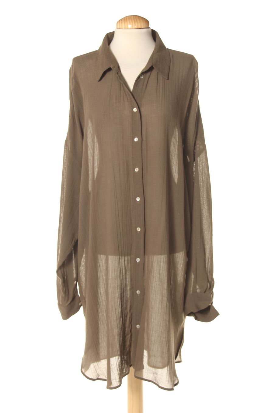 Camisa de Zara de la talla XXL, de color gris