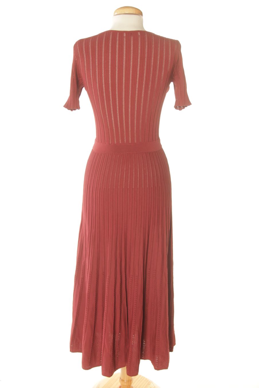 Einfaches Kleid von Sandro Größe 36, Farbe Bordeaux, für